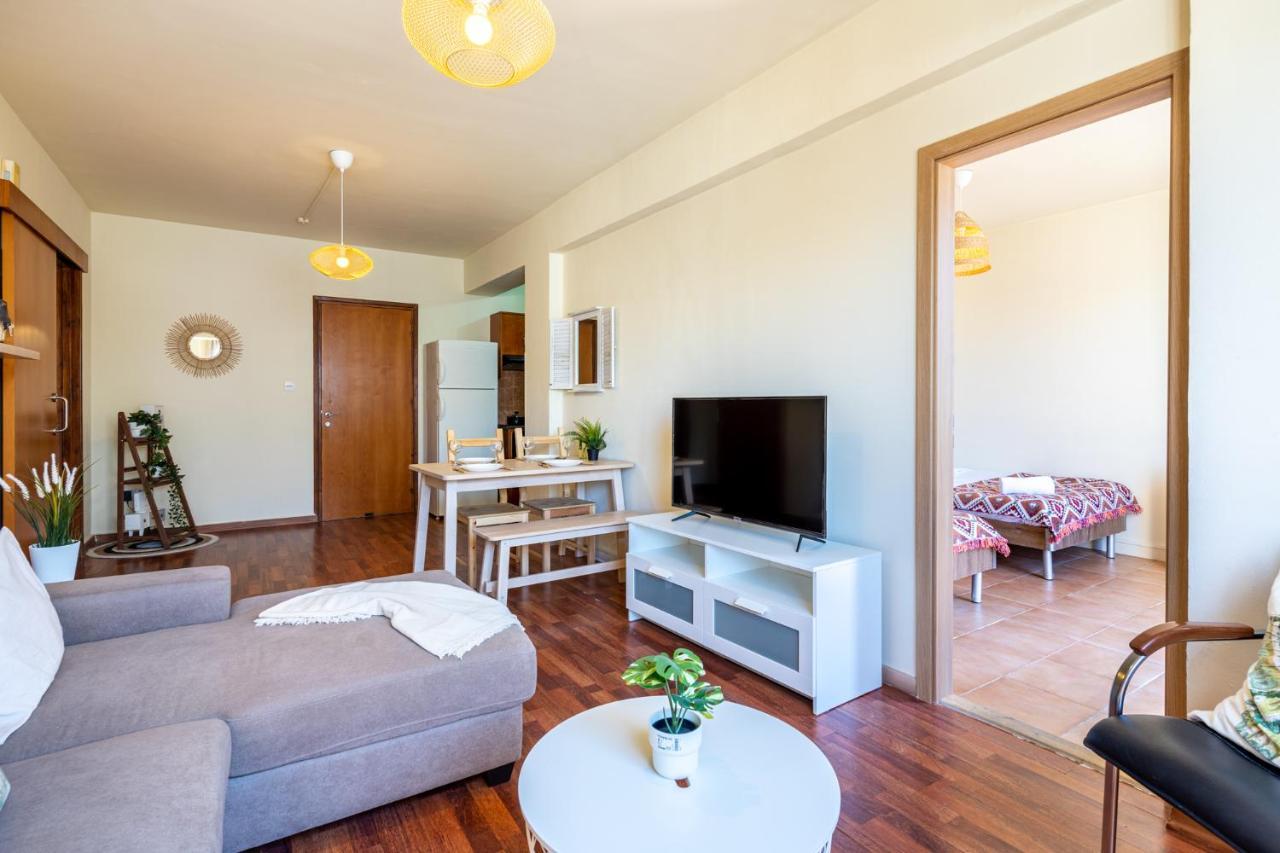 Celine'S 2 Bedrooms Apartment In Larnaca Center Экстерьер фото